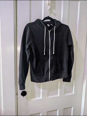 Classic Black Zip-Up Hoodie with White Drawstrings Size M